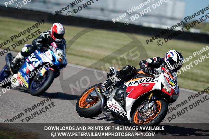 Rockingham no limits trackday;enduro digital images;event digital images;eventdigitalimages;no limits trackdays;peter wileman photography;racing digital images;rockingham raceway northamptonshire;rockingham trackday photographs;trackday digital images;trackday photos